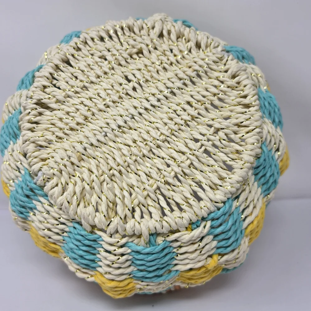 Basket Woven Round 9